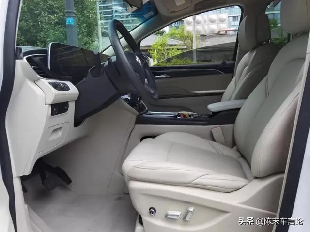 人生很迷茫怎么办（感到人生迷茫时该怎么办）