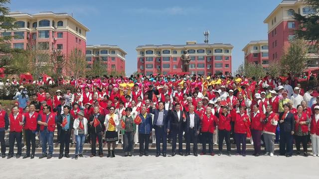 人老了住养老院好吗（老了住养老院好吗）