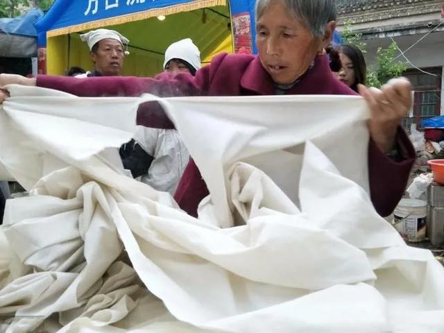 农村人为什么红脸蛋（农村过红是什么意思）