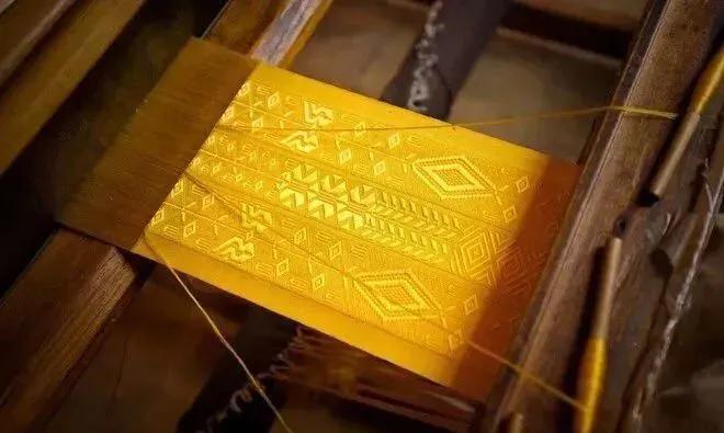2尺3是多少厘米,2尺2一般是多重的人 2尺3是多少厘米,2尺2一般是多重的人