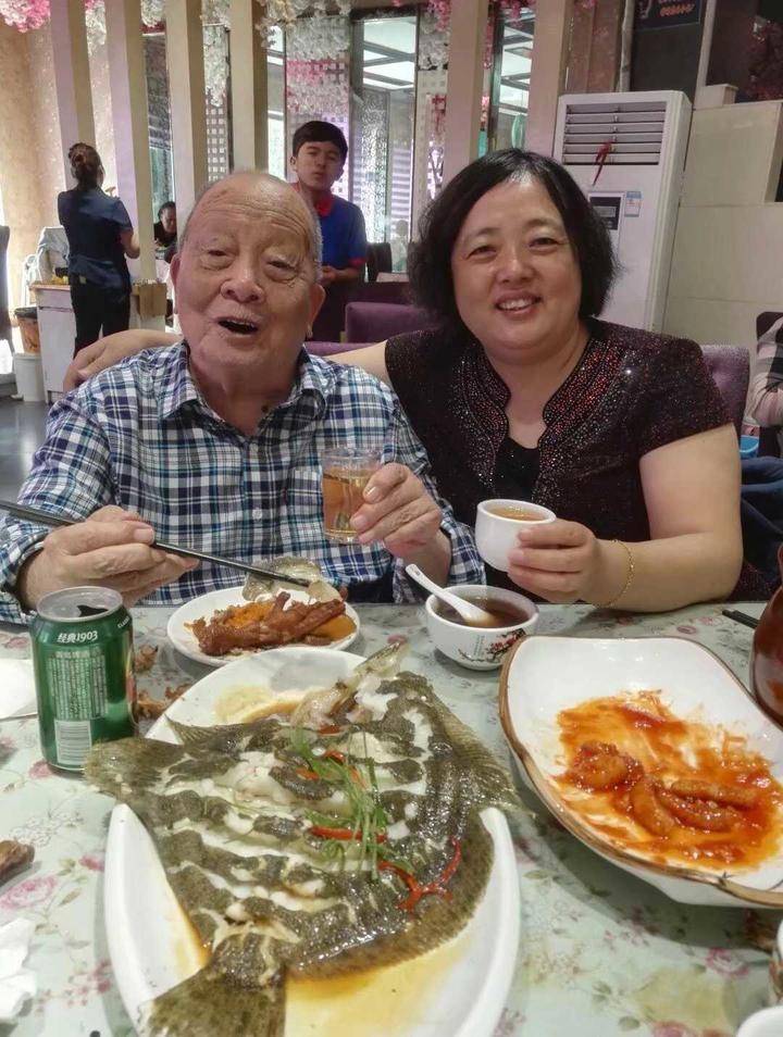 女儿思念父亲的句子中秋节,从此世间再无父亲 女儿思念父亲的句子中秋节,从此世间再无父亲